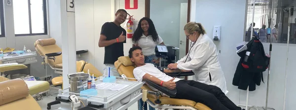 Marcos, Camila e Rodrigo doaram pela primeira vez no Hemocentro de Belo Horizonte