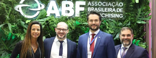 Governo fecha parceria com a ABF para promover o setor de franquias no estado