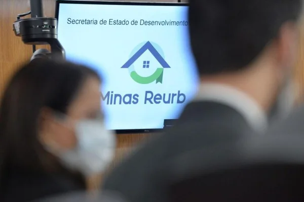 Governo formaliza seis novos convênios de regularização de propriedade urbana pelo programa Minas Reurb