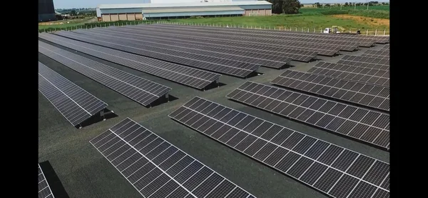 Governo de Minas atrai projeto de parques solares com investimento de R$ 140 milhões