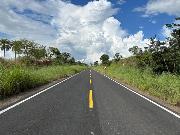 Governo de Minas conclui recuperação de mais três rodovias na região Central pelo Provias