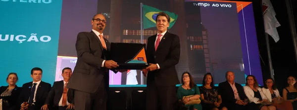 Governo de Minas recebe homenagem pelo trabalho realizado em parceria com o Ministério Público Estadual