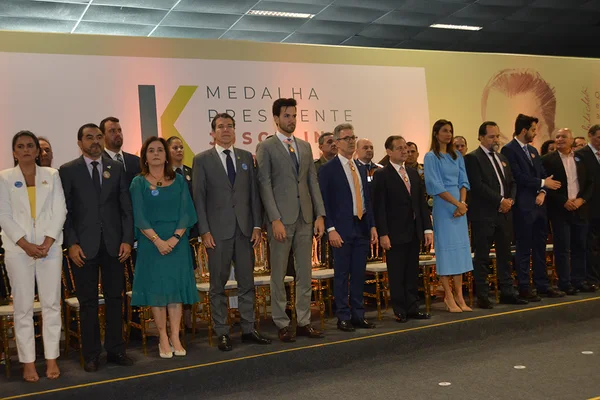 Governo de Minas entrega Medalha JK, em Diamantina, para 120 agraciados