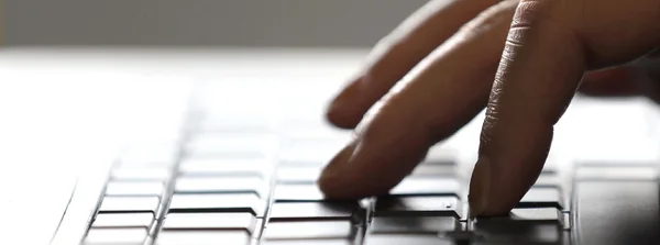 Governo de Minas dispensa 25 mil empresas da entrega da Declaração de Apuração e Informações do ICMS