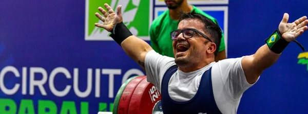 Halterofilista Luciano Bezerra Dantas