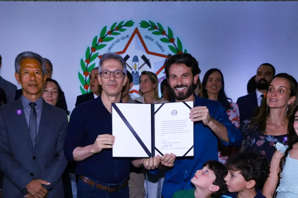 Governador empossa Marcelo Aro como novo secretário de Estado de Governo