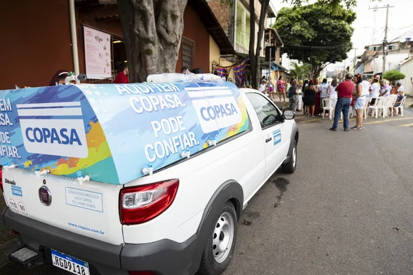Copasa leva carro pipinha a pontos estratégicos de BH no pré-Carnaval e durante a folia 