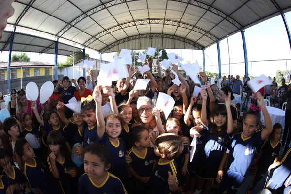 Governo de Minas vistoria entregas da Educação nas regiões Noroeste e Centro-Oeste