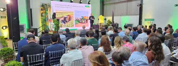 Empresa de equipamentos agrícolas investe R$ 50 milhões e inaugura fábrica em Uberaba