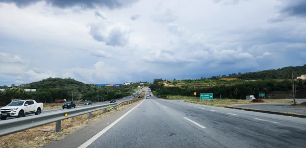 Governo de Minas avança na recuperação funcional da pista da MG-424, no Vetor Norte da Região Metropolitana de BH