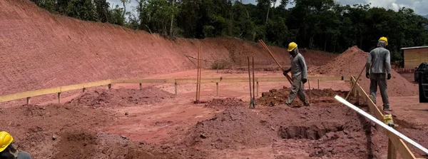 Governo de Minas investe na ampliação do sistema de abastecimento de água em Pedro Teixeira