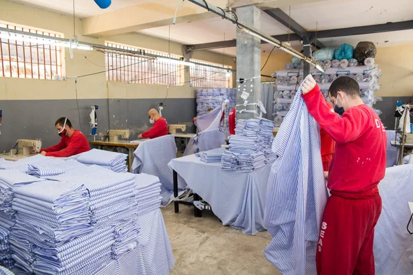 Governo de Minas abre edital para seleção de Oscip para atuar na formação profissional de detentos