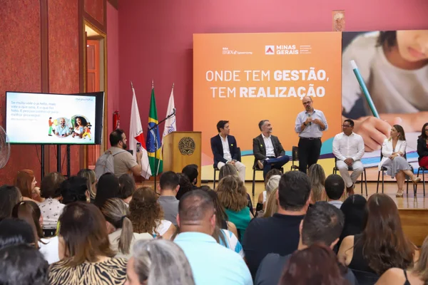 Governo de Minas anuncia ferramenta de exercícios inédita para estudantes e educadores da rede pública estadual de ensino