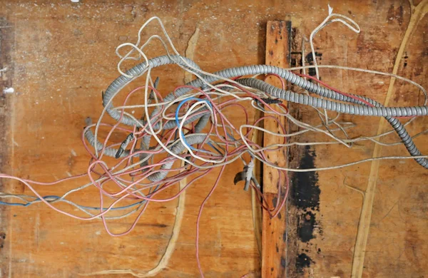 Cemig alerta para a importância da revisão de instalações elétricas de imóveis 