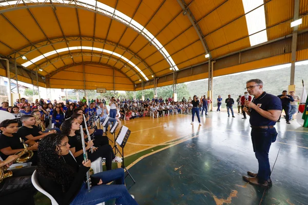 Fortalecimento de escolas municipais garante mais conforto para estudantes de Minas Gerais