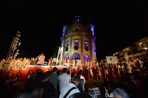 Cemig alerta sobre segurança elétrica em eventos religiosos e montagem de estruturas durante a Semana Santa 