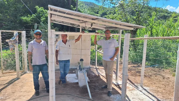 Incentivada pelo Estado, startup desenvolve kit fotovoltaico que soluciona problema de acesso à água em Felisburgo