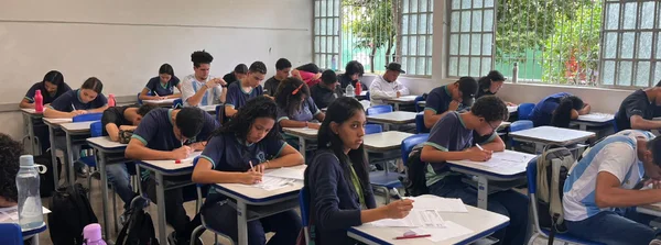 Governo de Minas vai aplicar o segundo teste de redação para o Enem 2025
