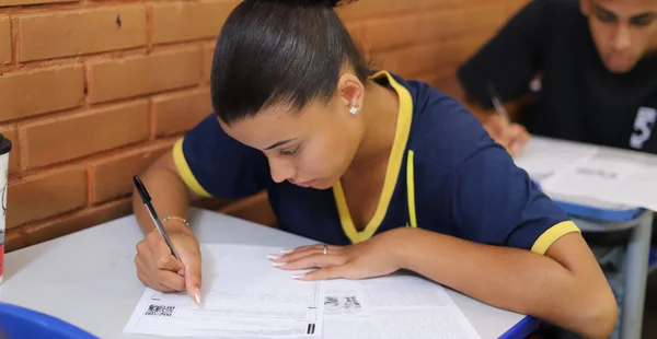 Estudantes do ensino médio de Minas Gerais já podem se inscrever no Enem 2025
