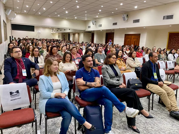 Secretaria de Educação participa do 29º Fórum Estadual da Undime-MG com foco na valorização do ensino municipal