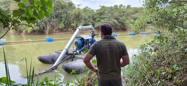 Governo de Minas fiscaliza uso irregular da água no Alto São Francisco e aplica R$ 190 mil em multas