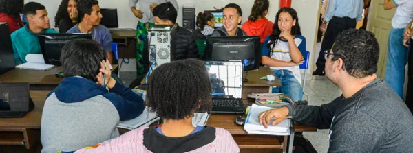 Digitalização de documentos escolares facilita a vida de estudantes e famílias em Minas Gerais 