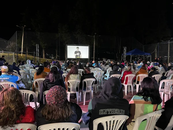 História de escola em Poços de Caldas é retratada em documentário e exposição fotográfica