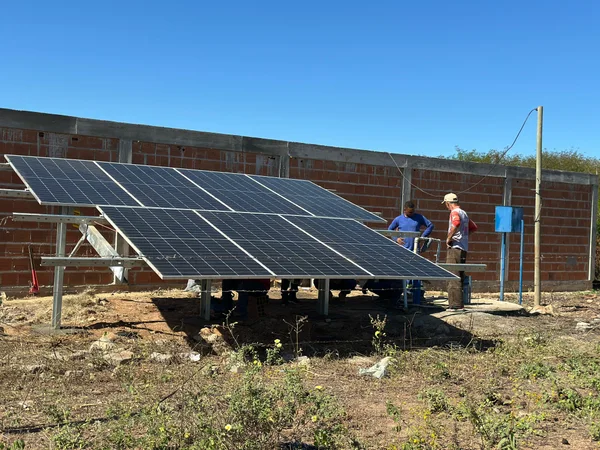 Idene instala kits fotovoltaicos nos municípios de Verdelândia e Gameleiras
