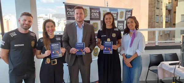 Agosto Lilás: Polícia Civil lança cartilha do programa Dialogar