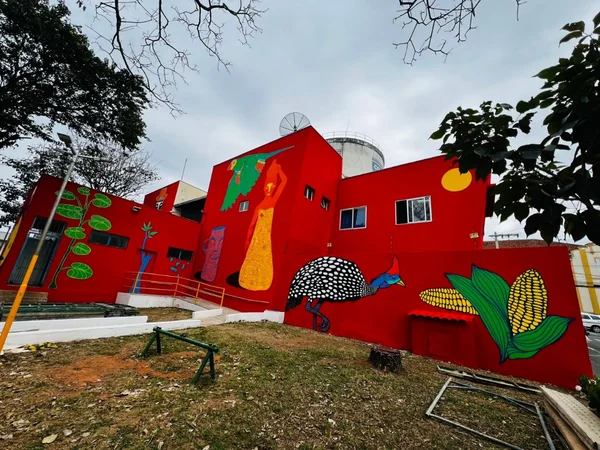 Copasa abre inscrições para artistas criarem murais em Frutal e Pompéu por meio do projeto Artes das Águas  