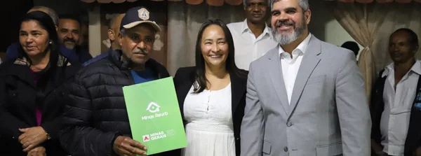 Mais de mil famílias do Vale do Jequitinhonha são beneficiadas com títulos de regularização fundiária