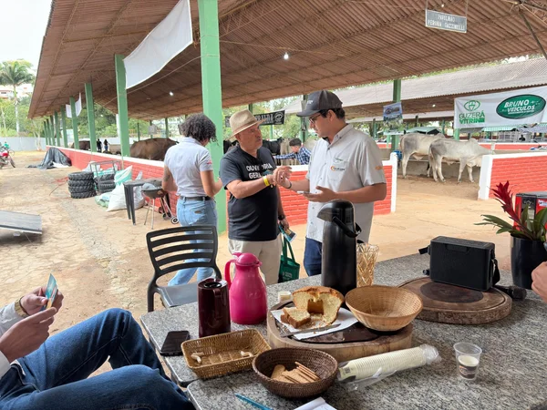 Governo de Minas divulga canal para desburocratização de serviços públicos no maior evento agro de Teófilo Otoni