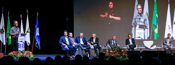 Governador de Minas Gerais participa da abertura do 27º Enacor, maior evento nacional de infraestrutura viária