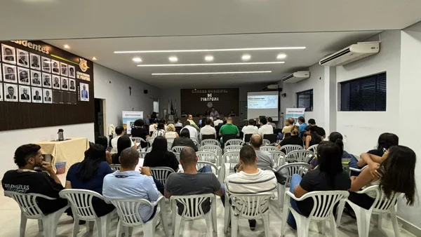 Audiências públicas são realizadas para garantir participação da sociedade no processo de elaboração do projeto e coletar sugestões e contribuições.