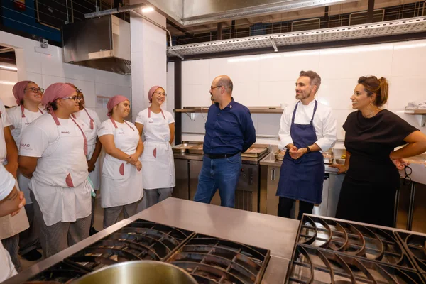 Vice-governador de Minas participa de jantar preparado por formandos do curso de Gastronomia do Trilhas de Futuro