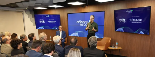 Governo de Minas apresenta avanços na saúde do estado em encontro com representantes de hospitais de São Paulo