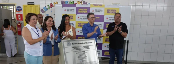 Governo de Minas entrega obras de revitalização de escola estadual em Ipatinga