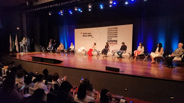 Secretaria de Estado de Educação participa de evento que reúne gestores de municípios