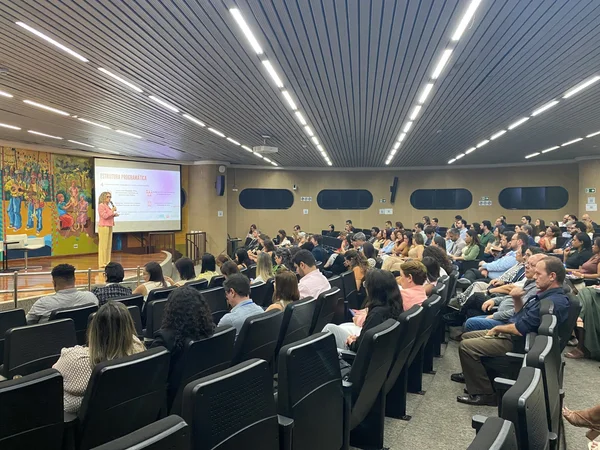 Governo de Minas inicia ciclo de 2026 dos Programas de Desenvolvimento de Lideranças com encontro sobre ética e gestão