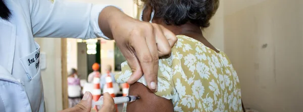 Chikungunya: Governo de Minas amplia vacinação para Araguari e Uberlândia, no Triângulo Mineiro