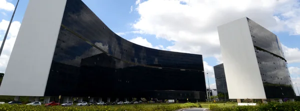 Termina amanhã o prazo de inscrição para concurso da Saúde de Minas com 380 vagas