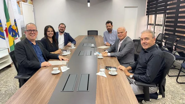 Governo de Minas firma acordo com Crea para melhorar condições das moradias no estado
