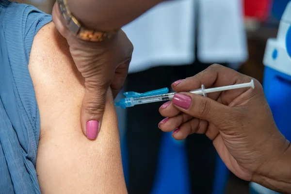 Ipsemg disponibiliza vacina contra Vírus Sincicial Respiratório para gestantes 
