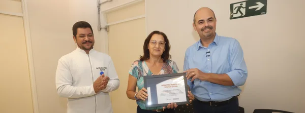 A aposentada Elizabete Constância de Almeida, moradora de Teófilo Otoni, foi a primeira pessoa a realizar um exame no hospital