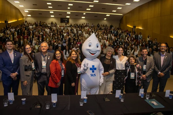Governo de Minas debate avanços e desafios para fortalecer a vacinação durante Congresso em Belo Horizonte