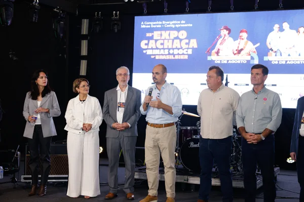 Expocachaça abre 35ª edição em Belo Horizonte com foco em negócios e valorização da produção mineira