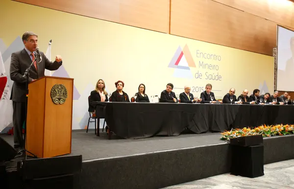 Governador Fernando Pimentel abriu o evento e ressaltou a parceria do Governo federal nos investimentos na área da saúde em Minas