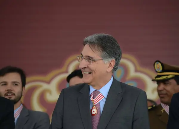 Governador Fernando Pimentel e ministro Patrus Ananias, durante a solenidade