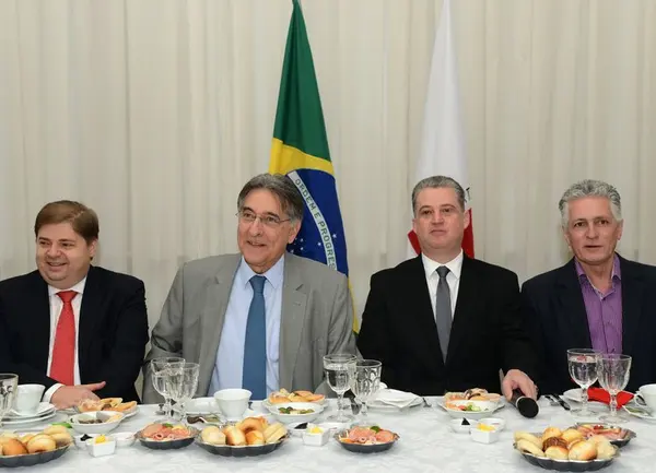No encontro, o governador fez questão de ressaltar o trabalho do corpo técnico da Assembleia Legisla