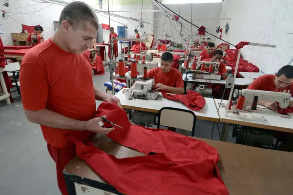 Detentos de Itajubá trabalham em ações sociais e de sustentabilidade do sistema prisional